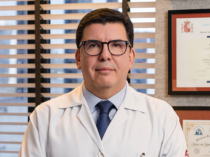 Dr. Patrick Candemil